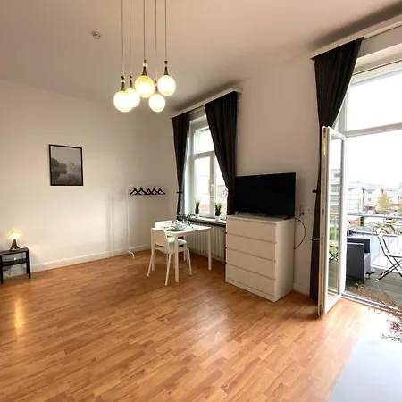 Handwerker Residenz לנגריך