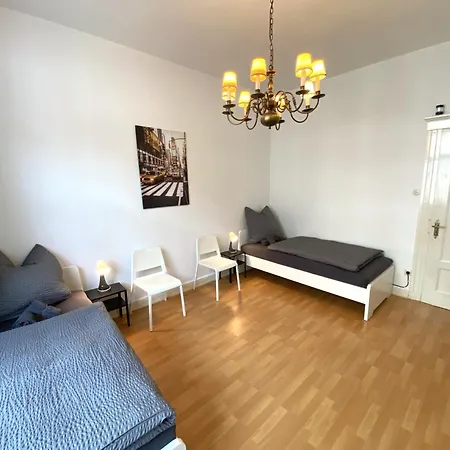 Handwerker Residenz דירה *