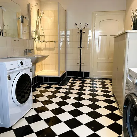 Handwerker Residenz * לנגריך