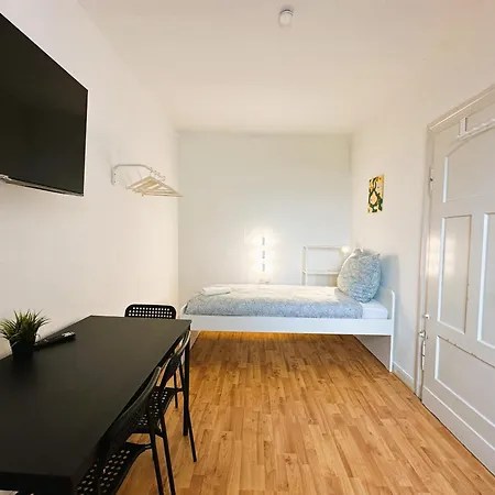 Handwerker Residenz דירה לנגריך